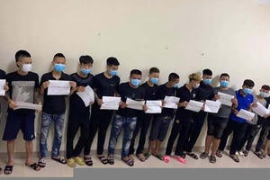 Hà Nam: Bắt nhóm thanh niên dùng dao, kiếm "huyết chiến" nhau