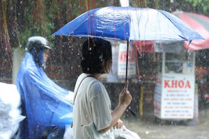 Thời tiết ngày 5/7: Mưa lớn ở vùng núi Bắc Bộ, Trung Trung Bộ trời nắng nóng