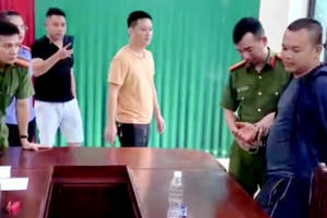 Hà Giang: Bắt tài xế chống đối, lăng mạ CSGT