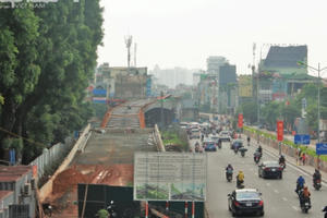 Dự án cầu vượt An Dương: Chậm tiến độ, các hạng mục vẫn ngổn ngang