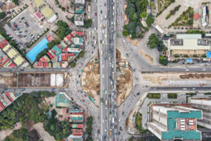 Chùm ảnh: Tăng tốc làm dự án giao thông trọng điểm ở Hà Nội dịp cận Tết