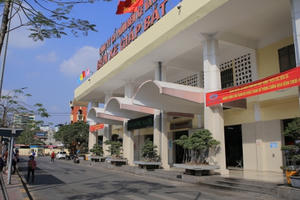 Bến xe đìu hiu ngày giáp Tết vì dịch covid-19, tài xế ngồi chơi xơi nước