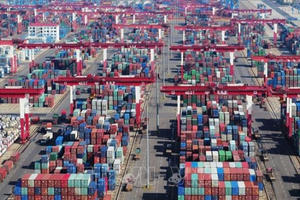 IMF hạ dự báo tăng trưởng toàn cầu do biến thể Omicron