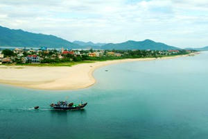 Slide Địa ốc: Sốt đất ở thị trấn Lăng Cô Slide Địa ốc: Sốt đất ở thị trấn Lăng Cô