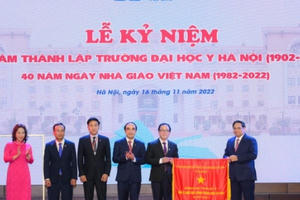 Thủ tướng Chính phủ: "Thầy, cô trường ĐH Y Hà Nội là những người đặc biệt"