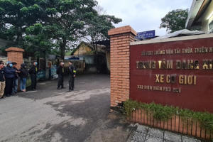 Giám đốc Trung tâm đăng kiểm Thừa Thiên Huế bị khởi tố, bắt tạm giam Giám đốc Trung tâm đăng kiểm Thừa Thiên Huế bị khởi tố, bắt tạm giam