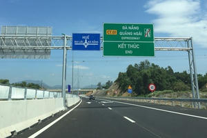 Bộ Xây dựng trả lời cử tri về việc xây dựng cao tốc Đà Nẵng - Quảng Ngãi ảnh hưởng tới 10ha của người dân