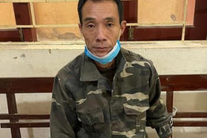 Dùng súng bắn vợ chồng cháu ruột vì mâu thuẫn đất đai Dùng súng bắn vợ chồng cháu ruột vì mâu thuẫn đất đai