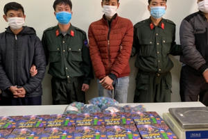 Bắt giữ các đối tượng tàng trữ, buôn bán pháo hoa nổ “khủng” ở Sơn La