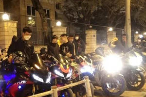 Cảnh sát 141 "ngụy trang" bắt giữ dàn xe phân khối lớn gây náo loạn đường phố