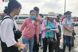 Hành khách uất nghẹn vì bị nhà xe bắt chẹt, nâng giá vé