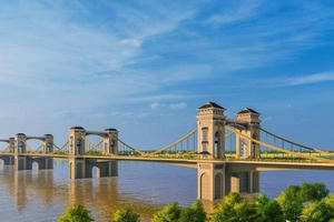 Cầu Trần Hưng Đạo của Hà Nội mang phong cách cổ điển xứ Đông Dương