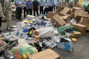 Tiêu huỷ trên 15.000 sản phẩm là tang vật vi phạm hành chính