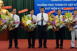 Bí thư Đinh La Thăng: TP.HCM phấn đấu có giải Nobel Y học Bí thư Đinh La Thăng: TP.HCM phấn đấu có giải Nobel Y học