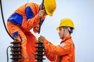 Nắng nóng kéo dài, Bộ Công thương có giải pháp gì chống thiếu điện