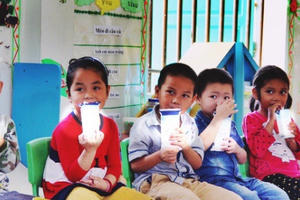 Lãnh đạo Sở GD&ĐT Hà Nội: Trường học không được “tự quyết” chọn sữa học đường