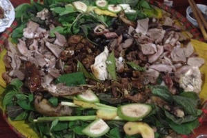 Cô dâu sốc, đòi ly hôn vì cỗ cưới của nhà trai toàn... thịt chó Cô dâu sốc, đòi ly hôn vì cỗ cưới của nhà trai toàn... thịt chó