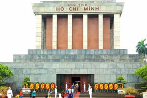 Lời giải cho thắc mắc 'thi hài Bác là thật hay tượng sáp'