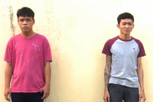 Khởi tố, bắt giam 2 đối tượng trộm xe môtô tại nhà thuốc đông y