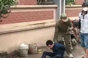 Khởi tố đối tượng chặn đầu xe, đâm tử vong người tình cũ