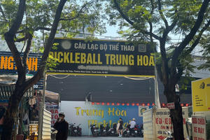 Công trình Pickleball trái phép, UBND phường Yên Hoà yêu cầu tháo dỡ nhưng vẫn... hoạt động