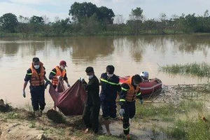 Bàng hoàng phát hiện thi thể người đàn ông khi đang đi đánh cá