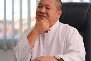 Chủ tịch Lê Phước Vũ lên núi ở ẩn, Hoa Sen đóng cửa 70 chi nhánh