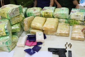 Nghệ An: Phá chuyên án ma túy "khủng", đối tượng dùng súng cố thủ khi bị vây bắt