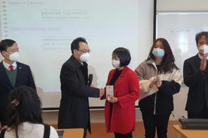 “Tổ chức cho sinh viên trở lại trường học là cần thiết”