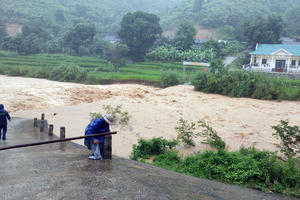 Thanh Hóa: Sơ tán khẩn cấp hàng chục hộ dân ở huyện Mường Lát trước nguy cơ bị lũ quét