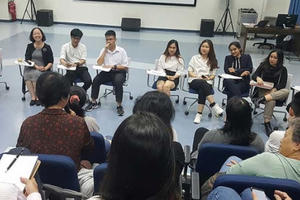 Sinh viên nói về tình, tiền và bình đẳng giới