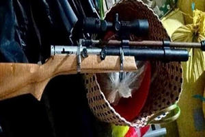 Bắt đối tượng rao bán súng tự chế trên mạng