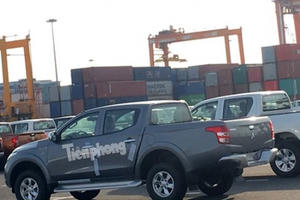 Ôtô tiếp tục ồ ạt về Việt Nam