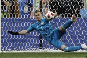 Tây Ban Nha vs Nga: Akinfeev người hùng của nước Nga