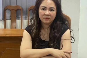 Bà Nguyễn Phương Hằng tiếp tục bị gia lệnh tạm giam