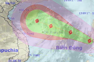 Tin nóng 247: Bão số 10, báo động nguy hiểm cấp độ 4