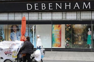 Chuỗi cửa hàng bán lẻ hàng đầu của Anh cắt giảm hàng nghìn việc làm