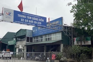 Hà Nội: Bắt 6 đối tượng thuộc Trung tâm đăng kiểm xe cơ giới 29-32D