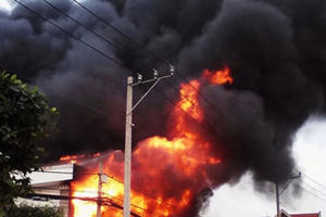 Quảng Ninh: Một nhà hàng “phát hỏa” dịp cận tết