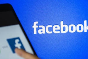 Cách để biết ai thường xuyên ghé thăm Facebook
