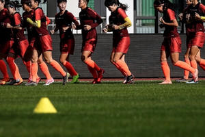 Đội tuyển nữ Trung Quốc bị cách ly khi đến Australia do lo ngại virus corona