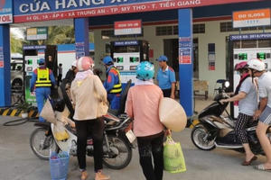 Tin kinh tế 6AM: Ngành bia rượu đề nghị được hỗ trợ; Xăng đã về mức "rẻ kỷ lục" còn giá điện thì sao?