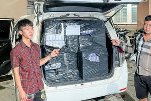 Bình Dương: Bắt giữ 2 đối tượng chở 15.000 gói thuốc lá nhập lậu