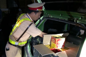 Phòng CSGT Bắc Giang bắt vụ vận chuyển 137,5 kg pháo