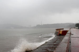 Cập nhật: Bão số 4 tiếp tục mạnh lên gây ảnh hưởng trực tiếp đến các tỉnh ven biển Cập nhật: Bão số 4 tiếp tục mạnh lên gây ảnh hưởng trực tiếp đến các tỉnh ven biển