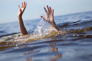 Thái Nguyên: Ba mẹ con đi tắm sông bị đuối nước thương tâm