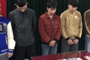 Lên mạng lừa đảo rồi lập hàng loạt tài khoản ảo để rửa tiền