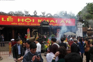 Lễ hội đền Trần 2016: Sẽ không thiếu ấn cho nhân dân và du khách