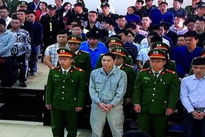 Phan Sào Nam và 16 bị cáo được đề nghị giảm hình phạt Phan Sào Nam và 16 bị cáo được đề nghị giảm hình phạt