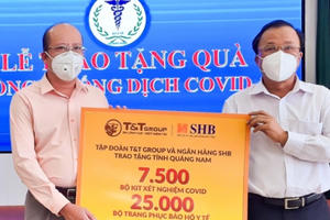 SHB và T&T Group tiếp tục ủng hộ hàng ngàn kit xét nghiệm tiếp sức cho Quảng Nam chống dịch SHB và T&T Group tiếp tục ủng hộ hàng ngàn kit xét nghiệm tiếp sức cho Quảng Nam chống dịch